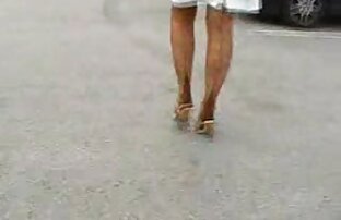 XXX Gollian e L'Università. foto porno mamme mature
